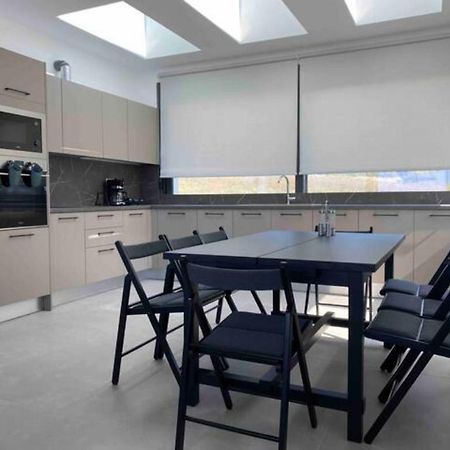 Elani New Luxury Villa ภายนอก รูปภาพ